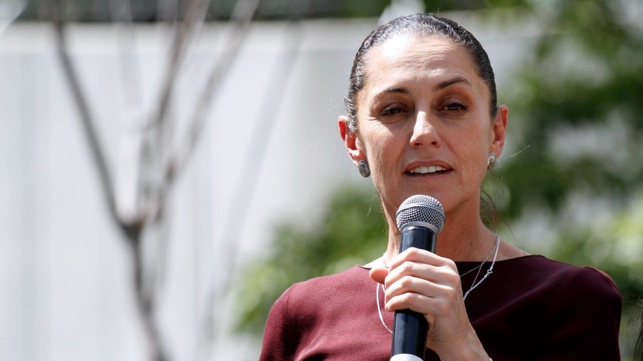 Imagens revelam assedio a presidente do Mexico no meio de.jpg