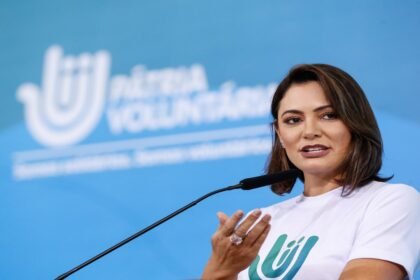 Moraes permite que Michelle visite Bolsonaro na PF 4 Moraes permite que Michelle visite Bolsonaro na PF.jpg