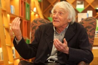 morre-armand-matellart-teorico-da-escola-latino-americana-de-comunicacao-junto-com-ariel-dorfman-mattelart-publicou-para-ler-o-pato-donald-que-se-tornou-um-classico-do-pensamento-latino-americano-foto-carlos-rodriguez-andes-cc-tvt-news