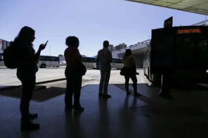 Nove em cada 10 mulheres já sofreram violência ao se deslocar à noite 6 Nove em cada 10 mulheres ja sofreram violencia ao se.jpg