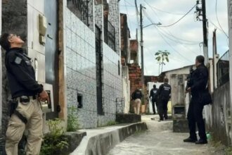PF faz operação contra Comando Vermelho na Bahia, sem matança 7 PF-faz-operacao-contra-Comando-Vermelho-na-Bahia-sem-matanca-pcba-divulgacao-tvt-news