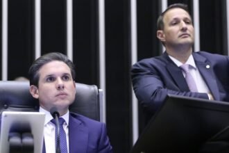 PL Antifacção é aprovado pela Câmara; entenda o que muda 7 camara-aprova-projeto-de-lei-antifaccao-entenda-o-que-muda-presidente-da-camara-forca-votacao-mesmo-sem-apoio-do-governo-e-bolsonaristas-foto-kayo-magalhaes-camara-dos-deputados-tvt-news