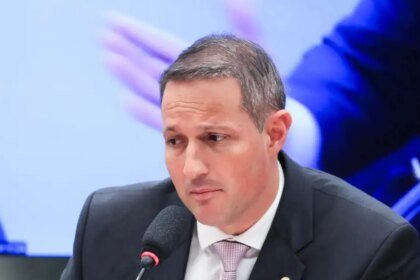 PL Antifacção pode ser PL Antifaccao pode ser presente as faccoes Derrite recua.jpg