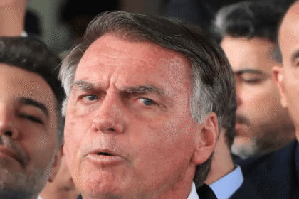 Violação força troca da tornozeleira de Bolsonaro durante a madrugada 6 Violacao forca troca da tornozeleira de Bolsonaro durante a madrugada.png