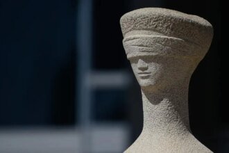 Acusados de tentar explodir bomba em aeroporto se tornam reus.jpg