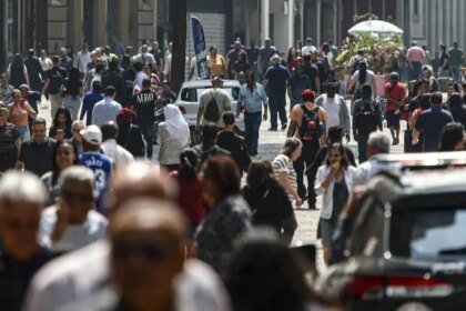 Brasil tira 8,6 milhões de pessoas da pobreza em um ano 18 ibge-pobreza-e-extrema-pobreza-atingem-menor-nivel-no-pais-desde-2012-paulo-pinto-agencia-brasil-tvt-news