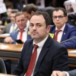 Câmara acelera cassação de Glauber Braga após uso de força para removê-lo do Plenário 3 Camara acelera cassacao de Glauber Braga apos uso de forca.jpg