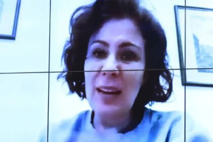 Carla Zambelli renuncia ao mandato Camara dara posse ao suplente.jpg