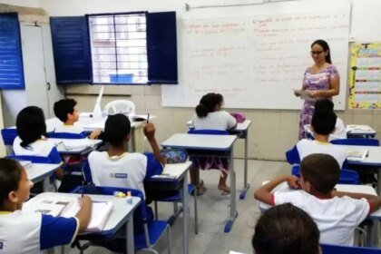 com-isencao-do-ir-metade-dos-professores-da-educacao-basica-deixa-de-pagar-imposto-ao-menos-1-milhao-de-professores-da-educacao-basica-vao-ter-aumento-na-renda-foto-sumaia-vilela-agencia-brasil-tvt-news