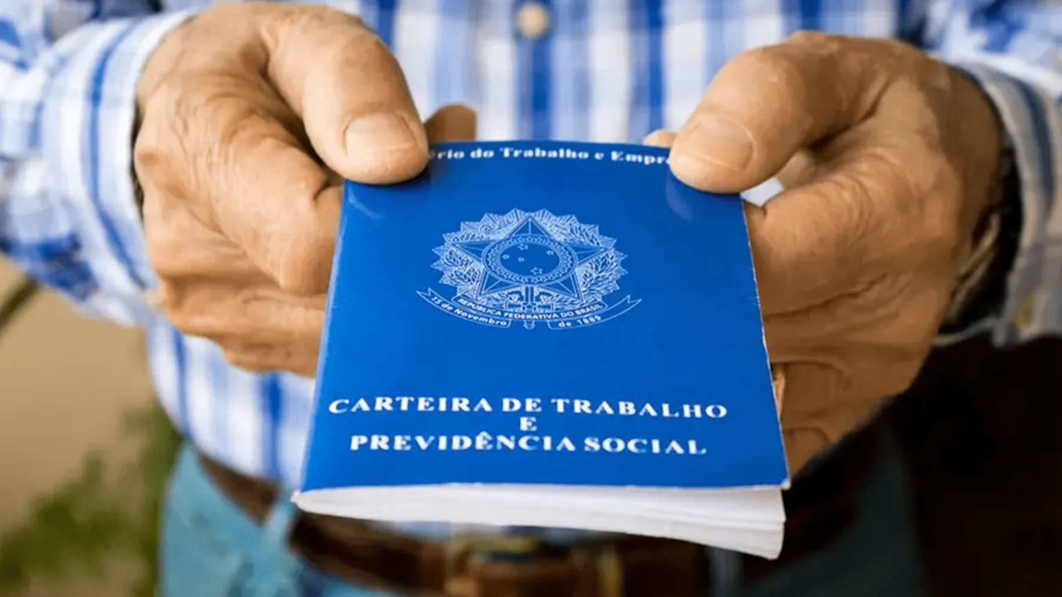 taxa-de-desemprego-cai-para-6-4-em-trimestre-encerrado-em-setembro-taxa-de-desemprego-e-a-segunda-menor-da-historia-da-pnad-continua-foto-shutterstock-tvt-news