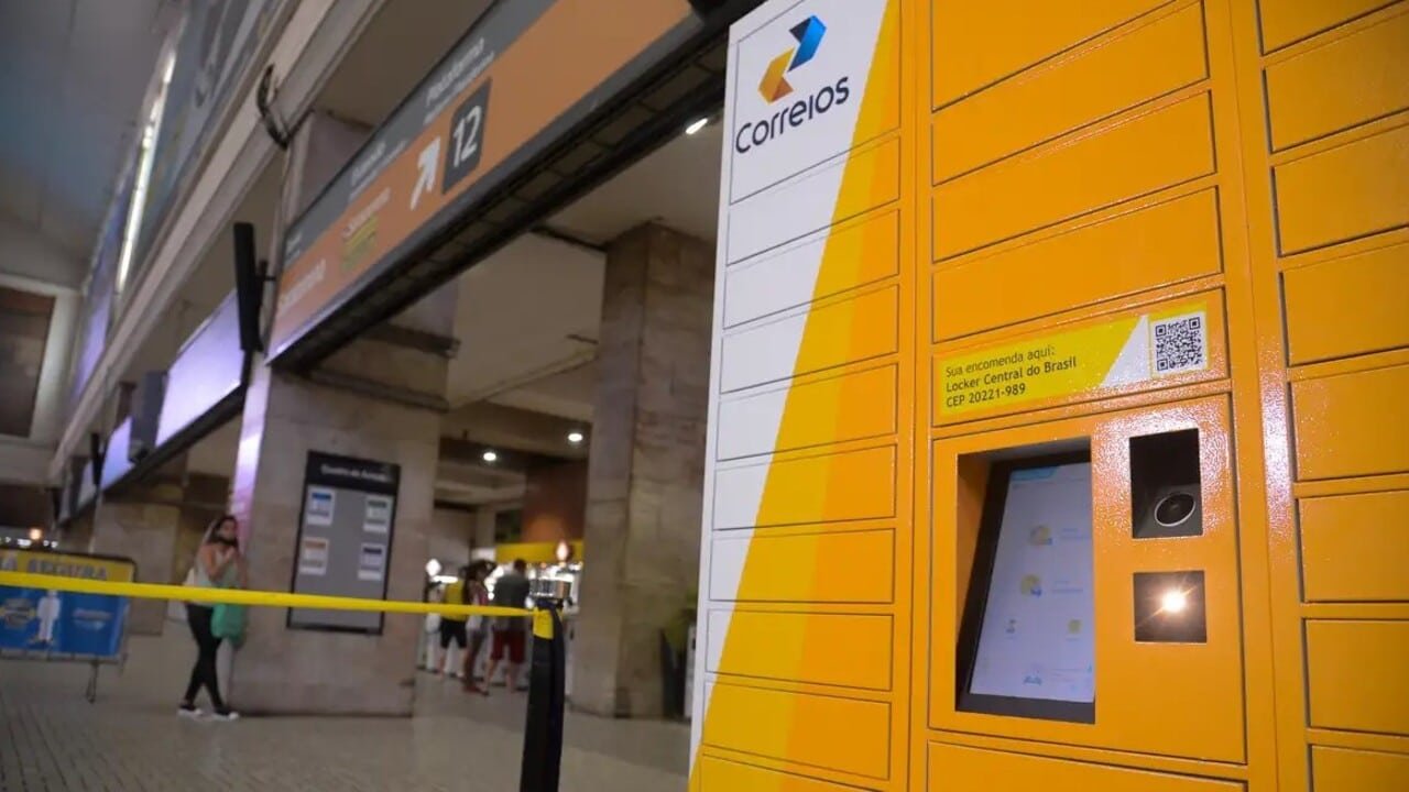 Funcionarios dos Correios aprovam paralisacao em SP.jpg