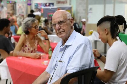 julio-lancelotti-promove-almoco-de-natal-para-moradores-de-rua-em-sp-enquanto-a-mudanca-nao-vem-seja-diferente-esteja-com-os-pobres-foto-rovena-rosa-agencia-brasil-tvt-news