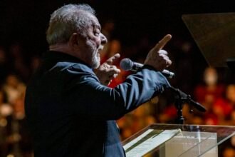 Lula avalia veto ao PL da Dosimetria e afirma que Bolsonaro precisa Lula avalia veto ao PL da Dosimetria e afirma que.jpg