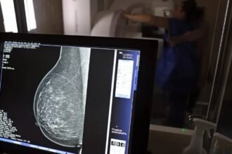 lula-sanciona-lei-que-amplia-acesso-das-mulheres-a-mamografia-pelo-sus-deteccao-precoce-aumenta-as-chancas-de-cura-do-cancer-de-mama-foto-jose-cruz-agencia-brasil-tvt-news