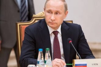 Maduro recebe apoio de Putin em momento de forte escalada.jpg