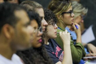 Ministério da Gestão nomeia 677 aprovados no Concurso Unificado 7 Ministerio-da-Gestao-nomeia-677-aprovados-no-Concurso-Unificado-joel-rodrigues-agencia-brasil-tvt-news