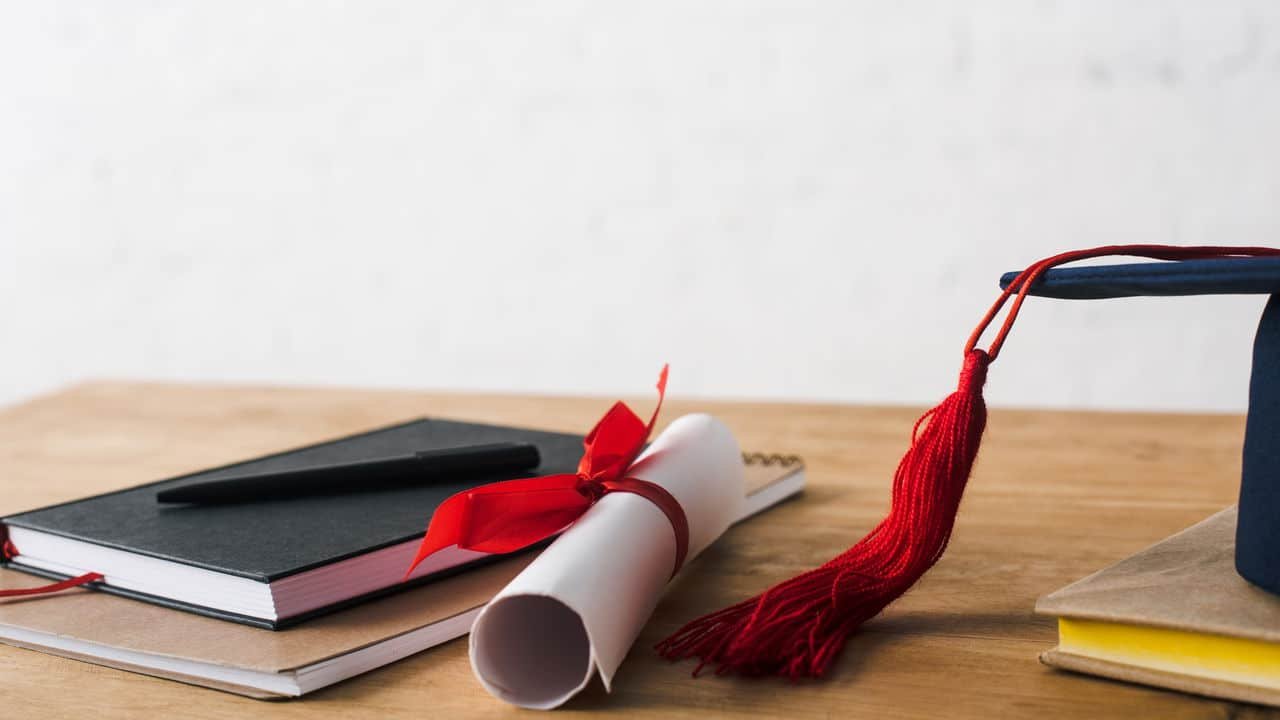 Nova regra veta faculdades de emitirem diploma de pos graduacao para.jpg