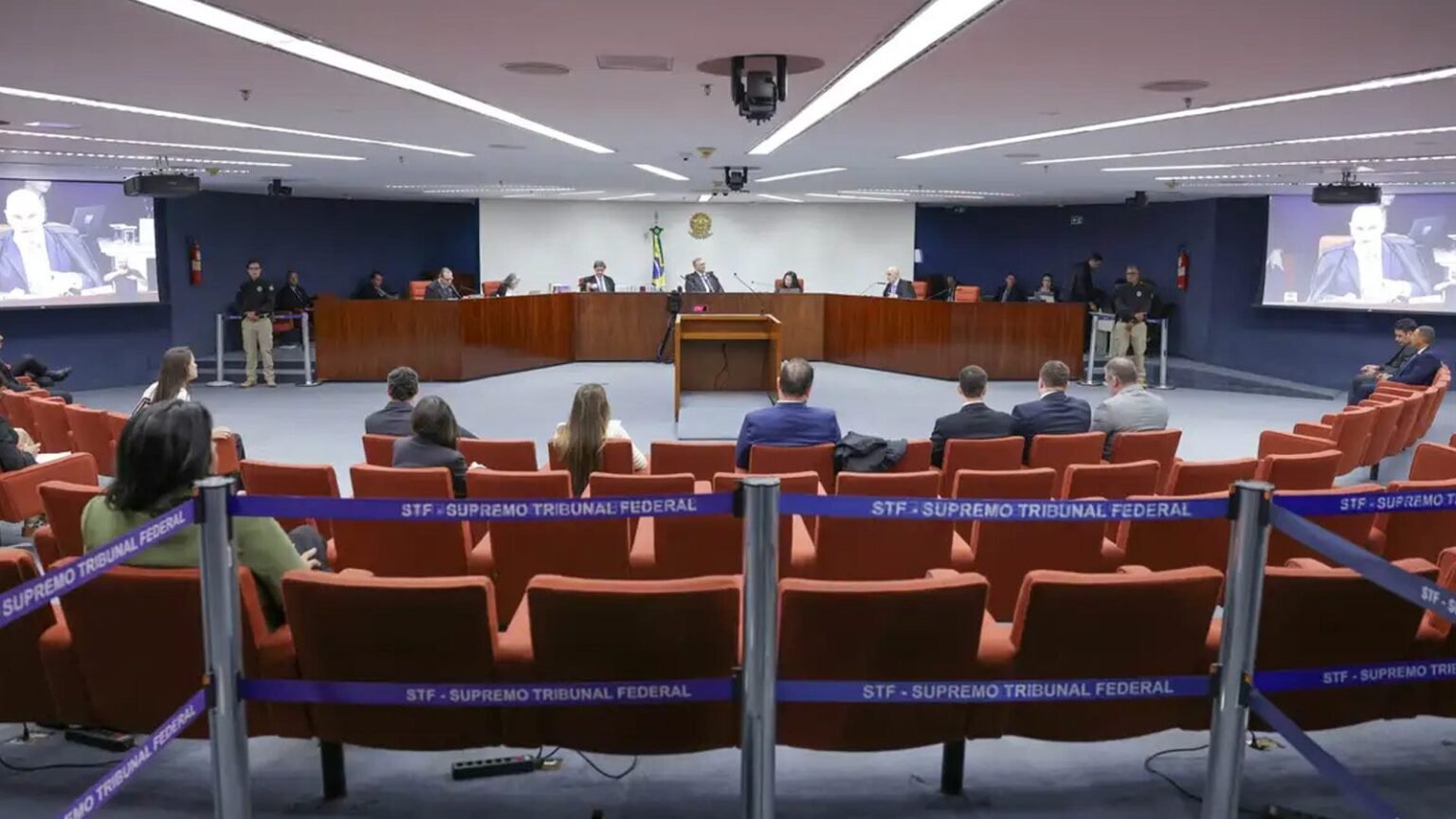 STF tem maioria para condenar mais cinco reus da trama.jpg