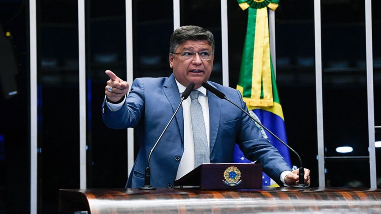 Senador Carlos Viana revela diagnostico de cancer e confirma que.jpg
