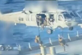 Imagens mostram soldados dos EUA tomando de assalto um petroleiro da Venezuela