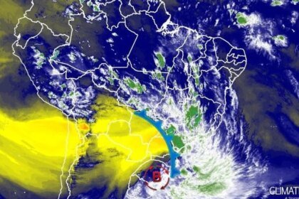 ciclone avanca com chuva intensa e ventos fortes.jpg