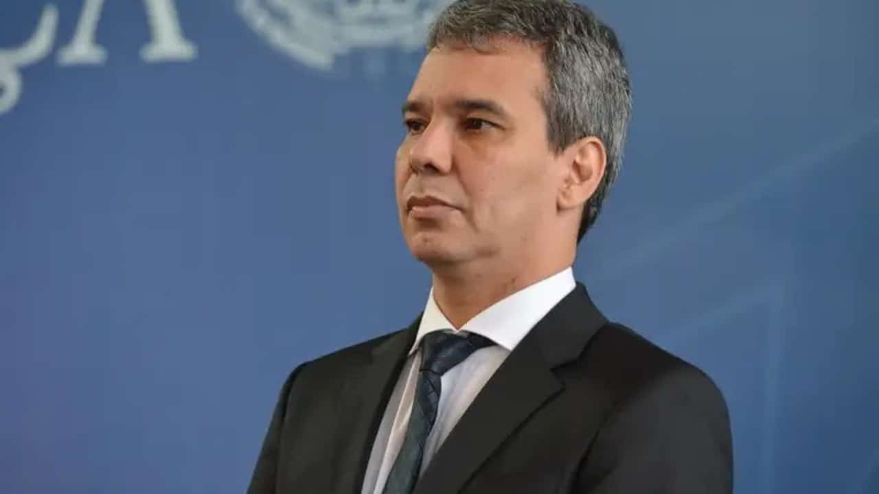 Advogado da Petrobras e escolhido por Lula para chefiar o.jpg