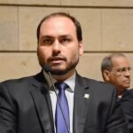 Carlos reage à decisão sobre Papudinha e reforça pedido de prisão domiciliar para Bolsonaro: Carlos reage a decisao sobre Papudinha e reforca pedido de.jpg