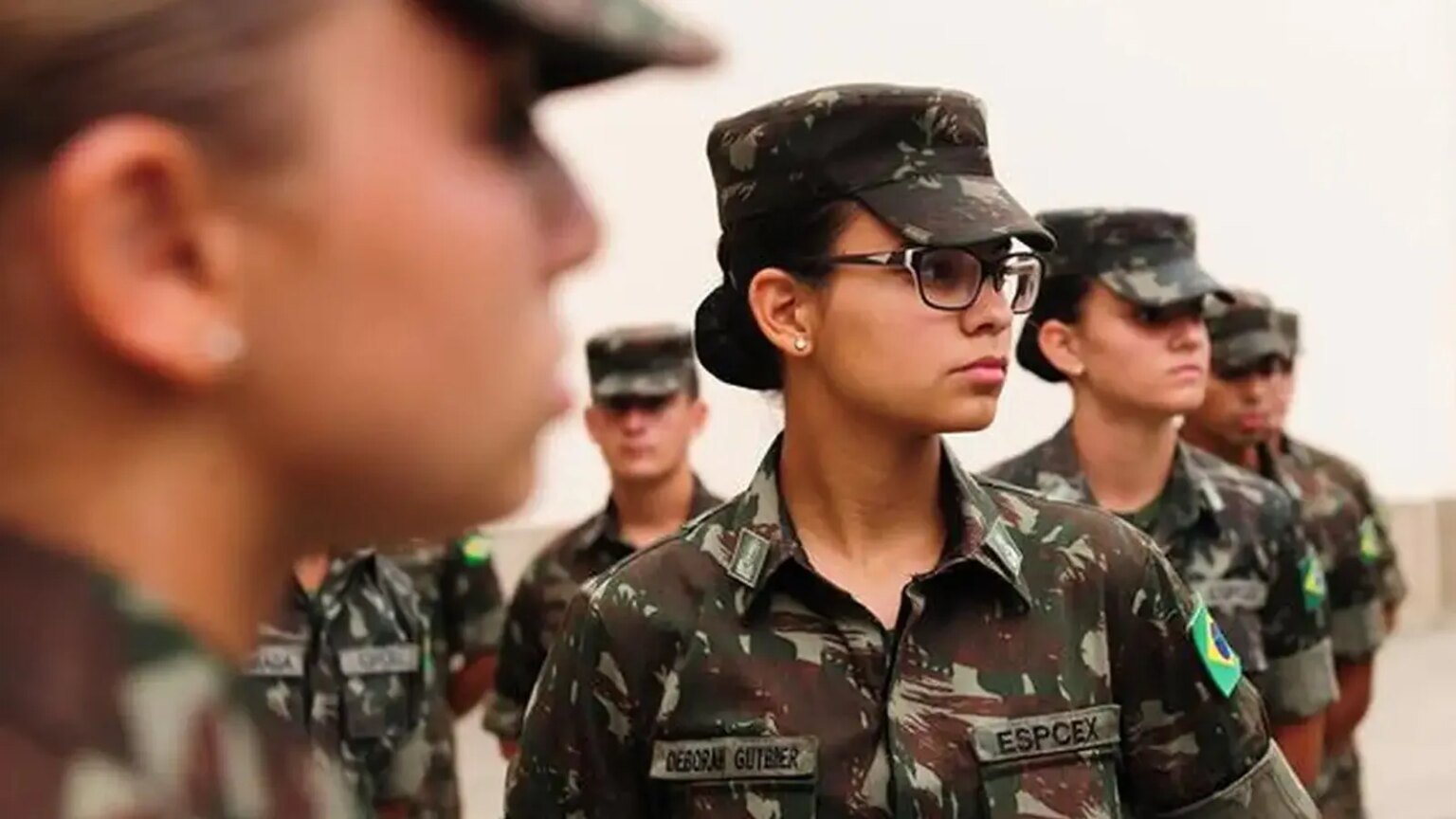 Exercito-faz-selecao-para-alistamento-militar-de-homens-e-mulheres-divulgacao-exercito-brasileiro-tvt-news