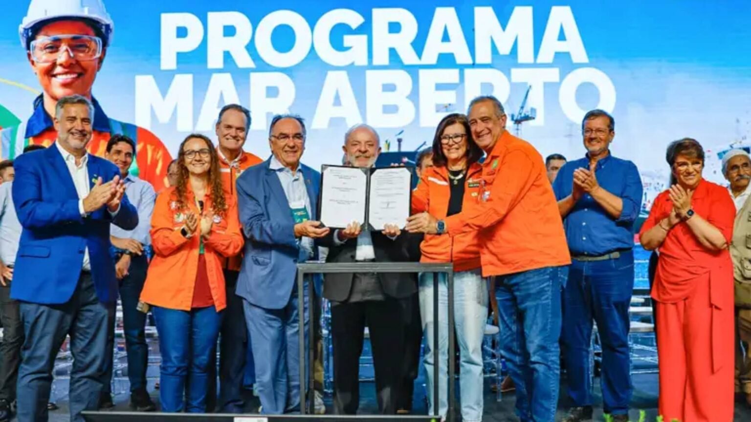 Navios gaseiros fortalecem soberania energetica e impulsionam empregos.jpg