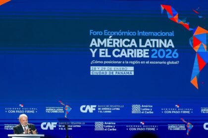 No Panamá, Lula critica ações neocoloniais na América Latina 2 No Panama Lula critica acoes neocoloniais na America Latina.jpg