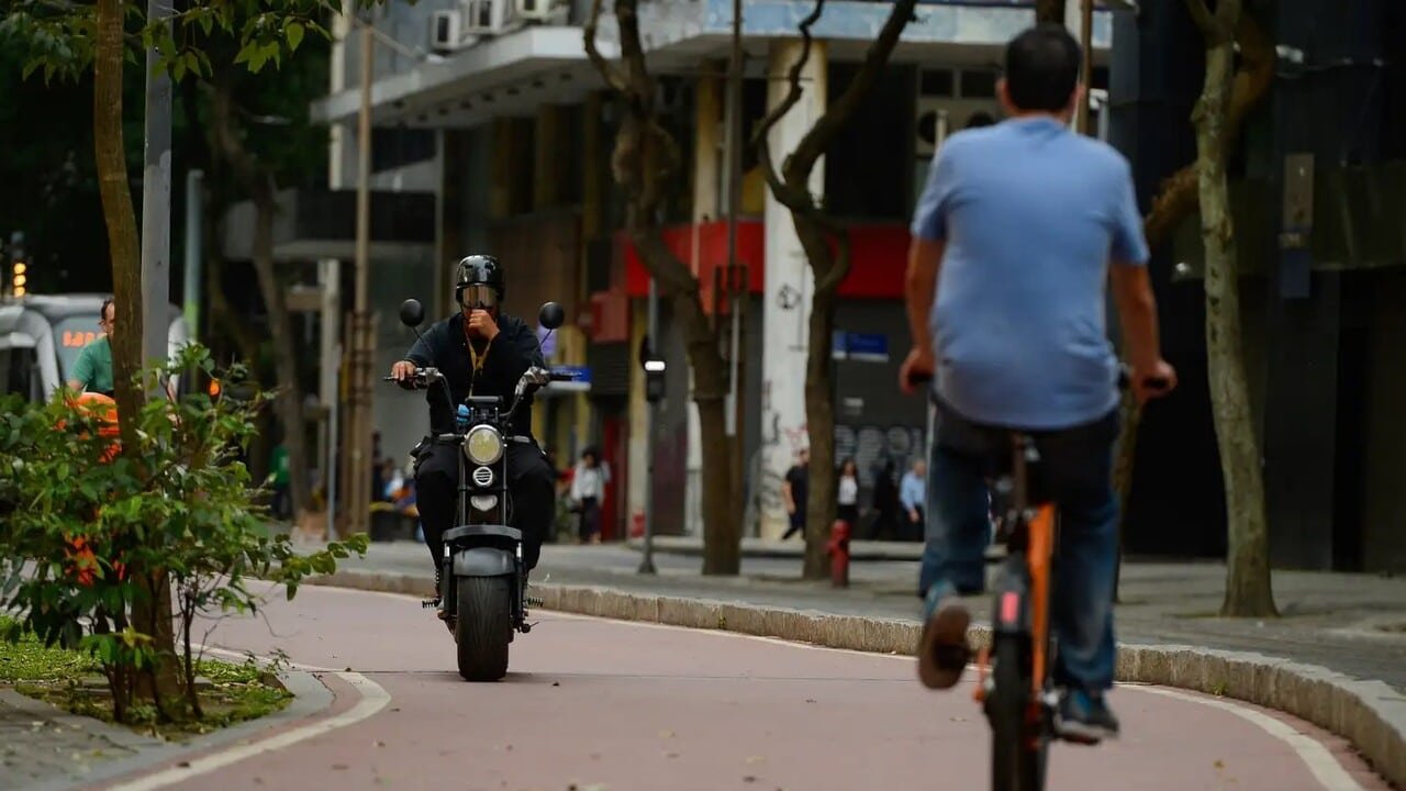 Novas regras para bikes elétricas e ciclomotores entram em vigor e você precisa ficar atento a esses detalhes 1 Novas regras para bikes eletricas e ciclomotores entram em vigor.jpg