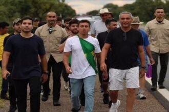 Petistas pedem acao da PRF e tentam barrar caminhada de.jpg