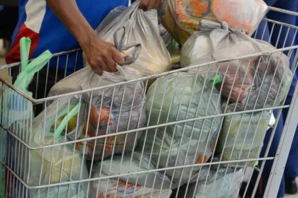 Preco da Cesta basica cai em todas as capitais do.jpg