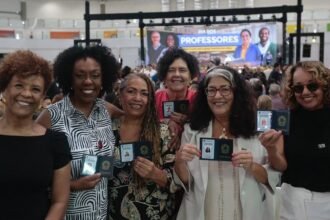 Reajuste piso professores governo Lula anuncia aumento.jpg