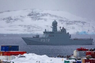 por-que-trump-quer-comprar-ou-anexar-por-via-militar-a-groenlandia-entenda-com-a-tvt-news-tvt-news