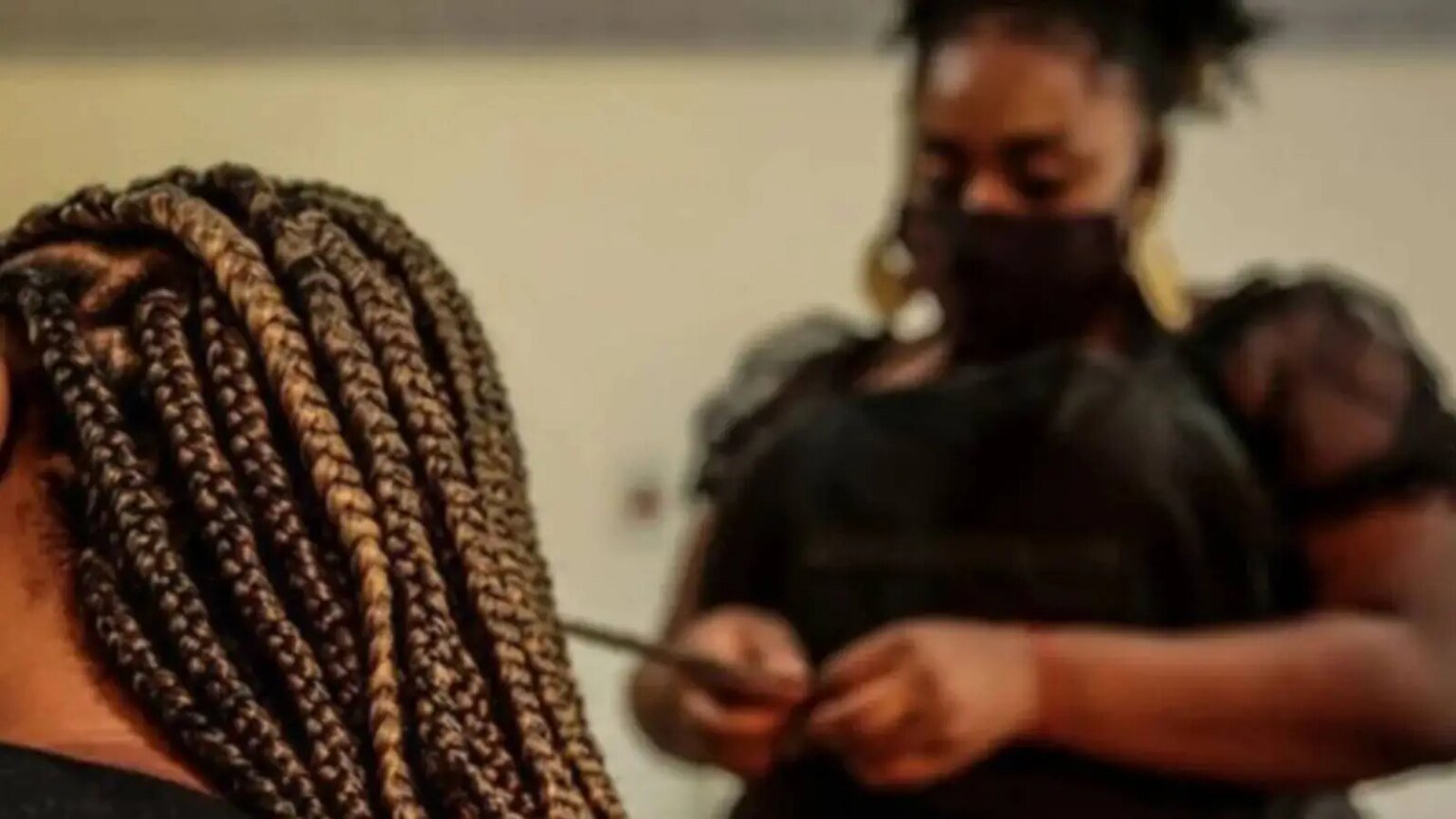 Zumbi dos Palmares lança curso gratuito de Tranças Afro com apoio do Ministério do Empreendedorismo 1 Zumbi dos Palmares lanca curso gratuito de Trancas Afro com.jpg