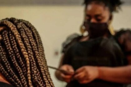 Zumbi dos Palmares lanca curso gratuito de Trancas Afro com.jpg