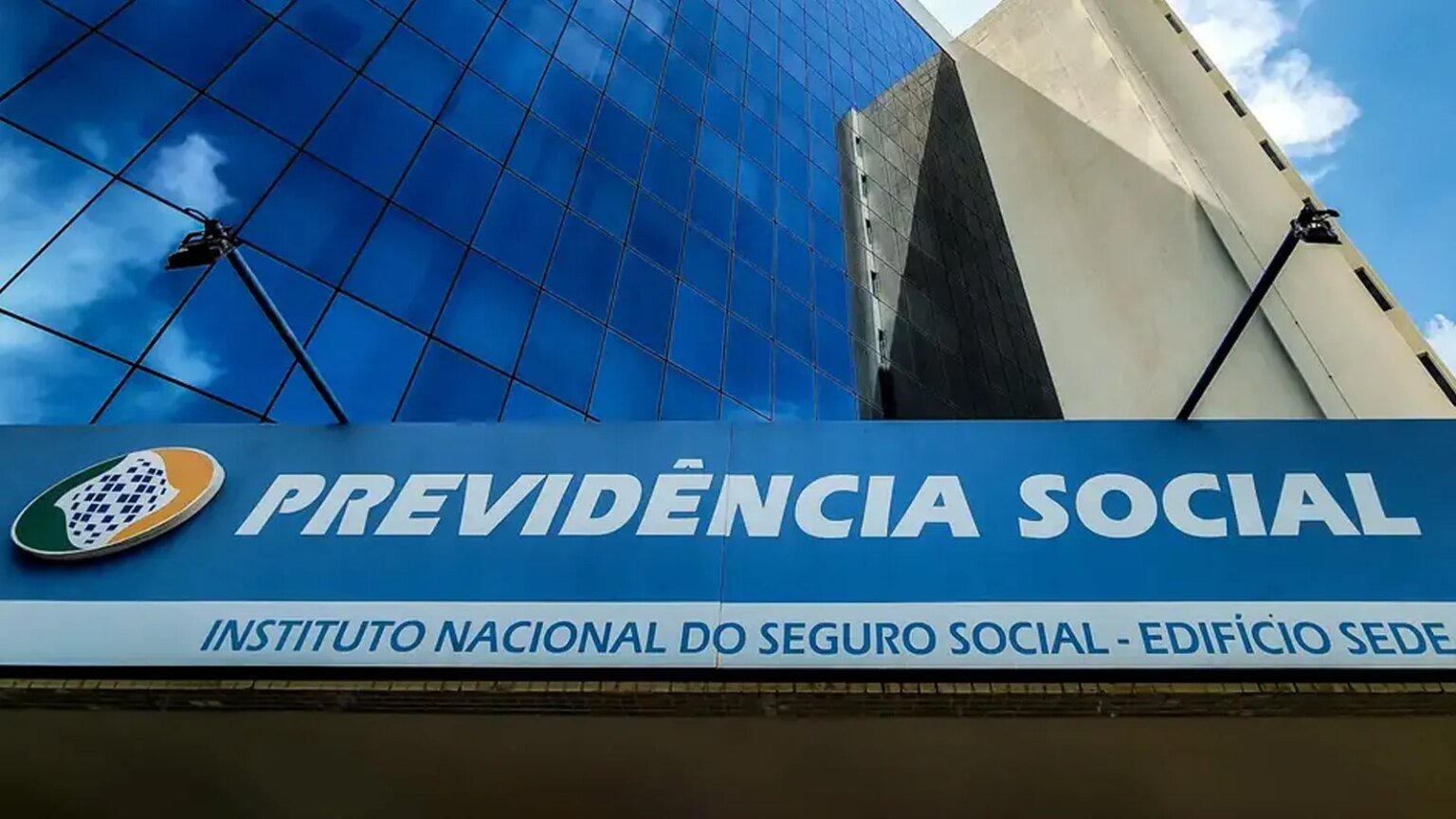 sancionada lei que proibe descontos em beneficios.jpg