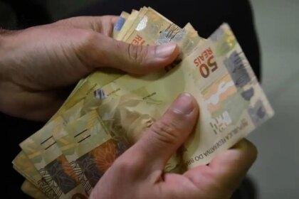 Abono-salarial-comeca-a-ser-pago-nesta-segunda-marcello-casal-jr-agencia-brasil-tvt-news