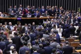 Aumento para servidores do Senado e da Camara e aprovado.jpg
