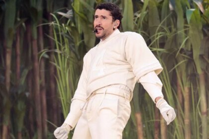 Bad Bunny coloca a America Latina no palco do Super.jpg