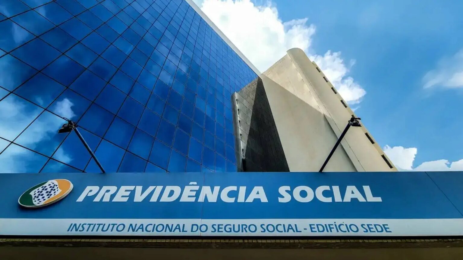 conheca-o-simulador-de-aposentadoria-do-inss-para-acessar-e-preciso-fazer-o-login-com-a-conta-gov-br-foto-rafa-neddermeyer-agencia-brasil-tvt-news