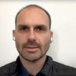 Esposa faz desabafo e afirma que Eduardo Bolsonaro Esposa faz desabafo e afirma que Eduardo Bolsonaro nao esta.jpg