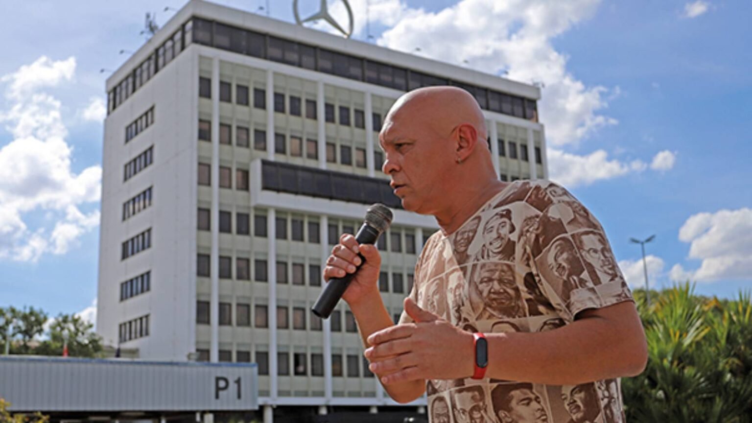 Fim da escala 6x1 exige mobilizacao nas ruas diz Moises.jpg