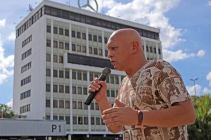 Fim da escala 6x1 exige mobilizacao nas ruas diz Moises.jpg