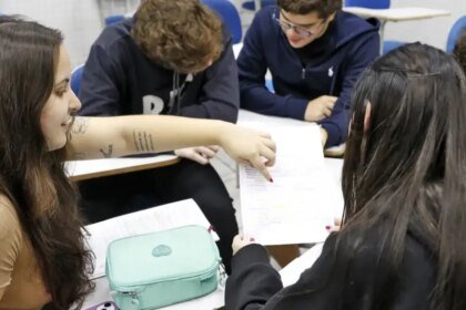 Fuvest explica qual o valor da nota da redação do vestibular 2026 2 quais-sao-os-possiveis-temas-da-redacao-do-enem-confira-lista-dicas-de-redacao-para-o-enem-tvt-news