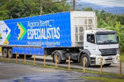 Governo disponibiliza carretas do Agora Tem Especialistas para atender vítimas das chuvas em Minas 2 governo-disponibiliza-carretas-do-agora-tem-especialistas-para-atender-vitimas-das-chuvas-em-minas-saude-tambem-disponibilizara-profissionais-recursos-emergenciais-e-kits-de-medicamentos-e-insumos-foto-divulgacao-ms-tvt-news