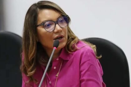 Jornal revela discussão entre Janja e filha de Lula durante desfile na Sapucaí 6 Jornal revela discussao entre Janja e filha de Lula durante.jpg