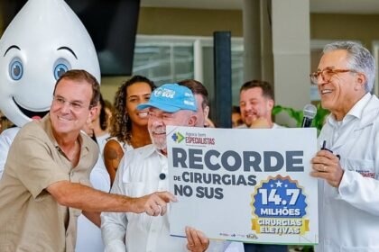 Lula lidera em pesquisa com coleta digital.jpg