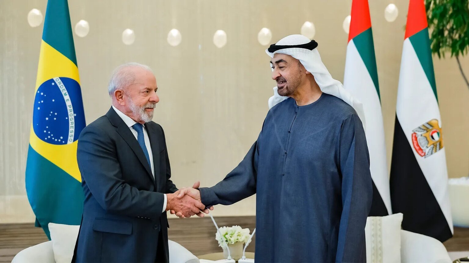 Lula-se-encontra-com-o-presidente-dos-Emirados-Arabes-Unidos-Xeique-Mohammed-bin-Zayed-Al-Nahyan-ricardo-stuckert-pr-tvt-news